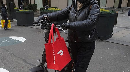 DoorDash raises fees for NYC deliveries after warning that a new minimum wage law would hit customers
