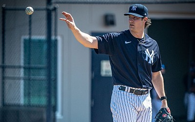 Yankees' Cole (elbow) won't throw for 3-4 weeks
