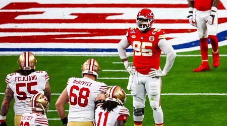 Patrick Mahomes, Chiefs Stars Celebrate Chris Jones' $95M Contract in NFL Free Agency