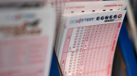 An $865 million Powerball jackpot is up for grabs a day after a winning ticket nabbed $1.13 billion Mega Millions prize