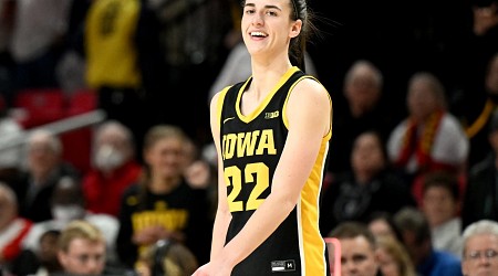 Iowa's Caitlin Clark Declares for 2024 WNBA Draft After Breaking WCBB Scoring Record
