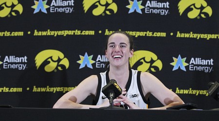 Iowa's Caitlin Clark Named Big Ten's WCBB Player of the Year for 3rd Straight Season
