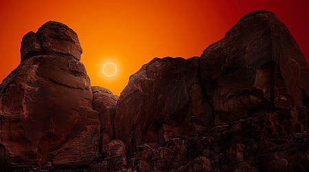 Two Photographers Create Magnificent Gigapixel Image of Annular Solar Eclipse