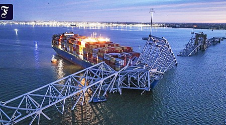 Containerschiff rammt Brücke: US-Behörden gehen von sechs Toten aus