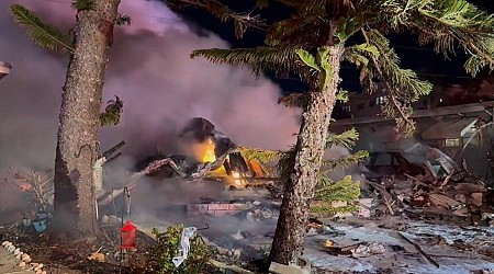NTSB report says pilot who crashed into mobile home park couldn't locate airport