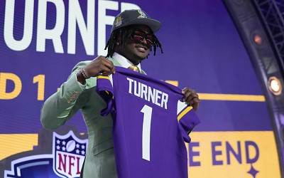 Vikings Select Dallas Turner At No. 17 After Second Trade Up Of Round One