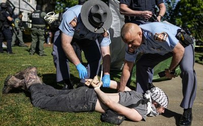 As some universities negotiate with pro-Palestinian protestors, others quickly call the police