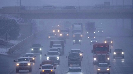 Weather Alerts Issued As Drivers Warned of Snow in 5 States