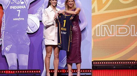 Caitlin Clark WNBA Jerseys Sold Out in One Hour on Fanatics