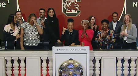 Dawn Staley, Kamilla Cardoso ring New York Stock Exchange bell
