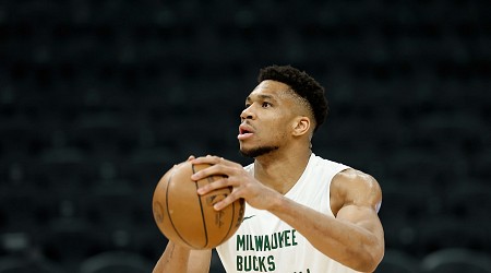 NBA Rumors: Giannis Out Injured to Start Bucks vs. Pacers Playoff Series but Hopeful
