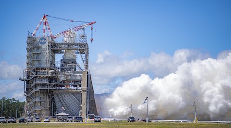 NASA Conducts Full-Duration Artemis Moon Rocket Engine Test