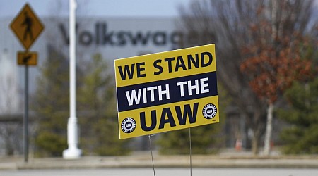 Factory workers vote on whether to unionize Tennessee Volkswagen plant