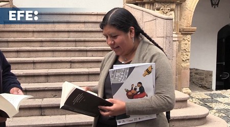 Se presenta la edición facsimilar de un diccionario indígena en Bolivia que es Memoria del Mundo
