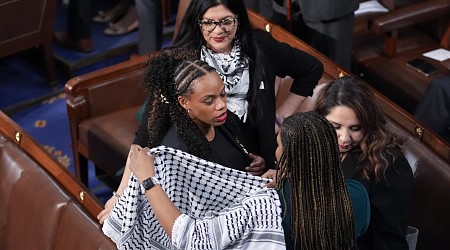 AOC helps Pennsylvania ‘Squad’ member Summer Lee who could lose seat over Israel