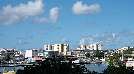 Violences urbaines en Guadeloupe : le maire de Pointe-à-Pitre menace de démissionner