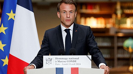 « Maryse Condé vivait dans l’attachement intranquille à la France », salue Emmanuel Macron lors d’un hommage national