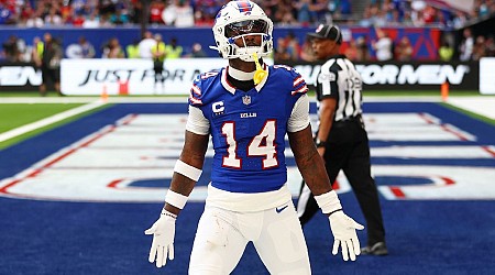 Sources: Bills to trade star WR Diggs to Texans