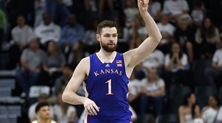 Projecting Who's Staying and Who's Leaving from Kansas After NCAA Tournament Loss