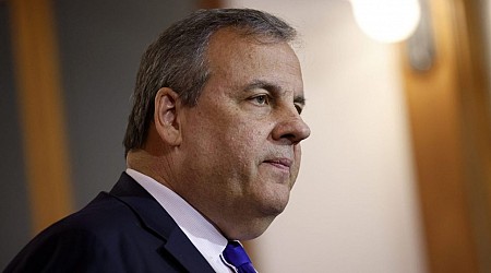 Christie says Biden ‘stupid’ for not reaching out to him
