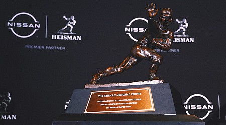 Heisman winners by school: Where does USC rank after returning Reggie Bush's trophy?