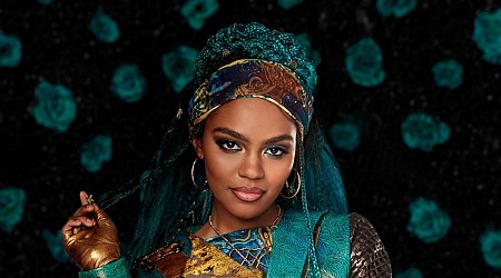 China Anne McClain, Kylie Cantrall sing first 'Descendants: Rise of Red' song