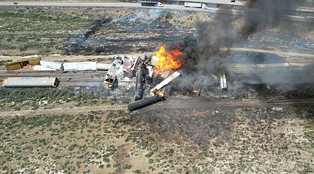 NTSB to investigate freight train derailment on Arizona-New Mexico border