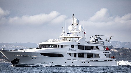 Take a look at the superyacht the Jefferies CEO just bought from the Houston Rockets' billionaire owner