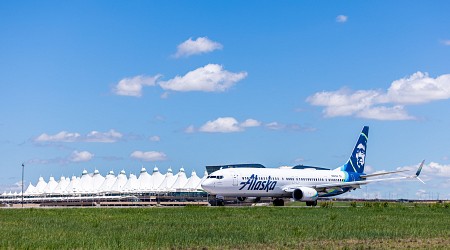 Alaska Airlines Marks 22 Years Of Service At Denver International Airport