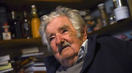 AMLO envía mensaje de apoyo a expresidente de Uruguay, Pepe Mujica, por tumor