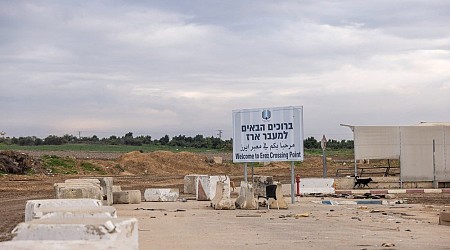 Israel Approves Reopening Key Border Crossings