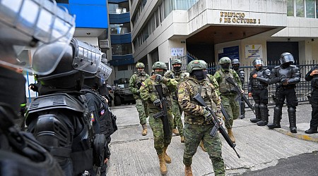 Mexico withdraws diplomats from its embassy in Ecuador after raid