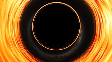NASA 360-degree video shows what it’s like to plunge into a black hole