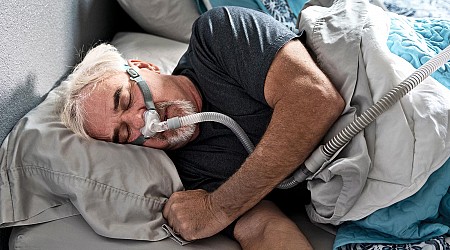 Sleep apnea during REM contributes to verbal memory decline