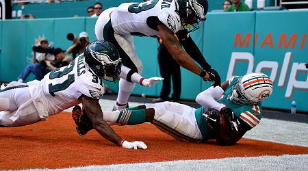 Eagles Wide Receiver Suddenly Retires From NFL After 9-Year Career