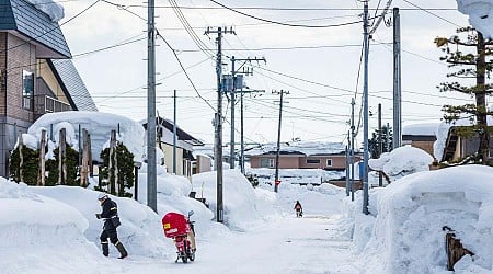 Snow and rising sea levels may have triggered Japan's earthquake swarm