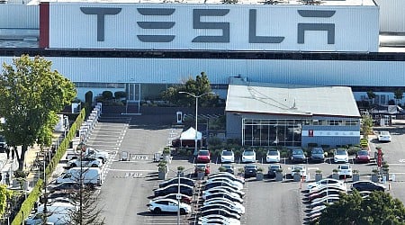 Tesla quietly took down all its open U.S. job postings