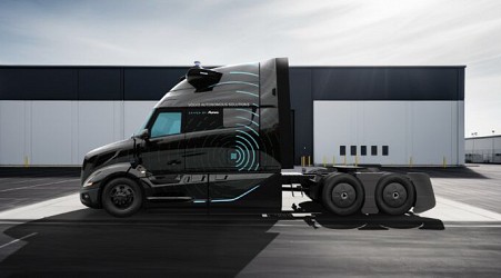 Volvo debuts its fully autonomous big rig truck powered by Aurora’s tech