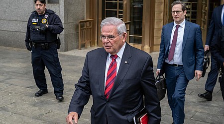 Prosecutors in Bob Menendez trial can't use evidence they say is critical to case, judge rules