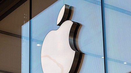 Apple staff could go on strike at the first US store to unionize