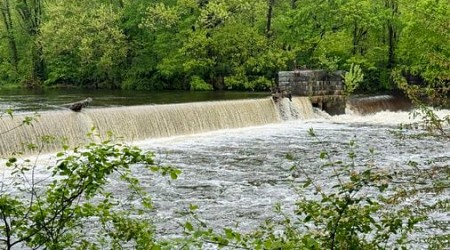 Torrential rains swamp southern Rhode Island, but inland areas are spared