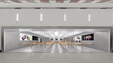 Apple Store workers in Maryland vote in favor of a strike over working conditions