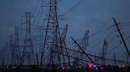 Severe Storms in Southeast Texas Leave Several Dead and Many Without Power