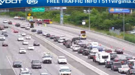 Multi-vehicle crash on I-264 in Virginia Beach