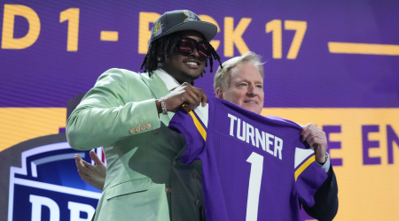 Vikings OT Likens First Round Pick to Former Star Teammate