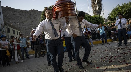 Peru's Dancing Undertakers Take Sting Out Of Death