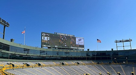 Packers honor recipients of Protect and Serve Award