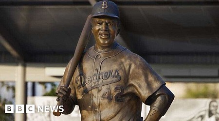 Man pleads guilty to stealing Jackie Robinson statue