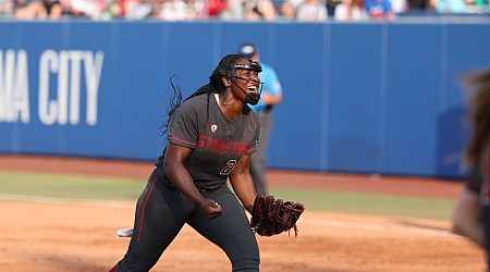 Stanford's magical run ends with 1-0 loss to Texas in Women's CWS