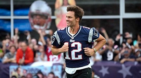 Tom Brady's Patriots Hall of Fame induction will feature hundreds of former teammates